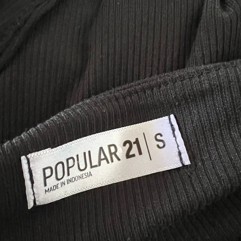 Popular 21 • size small • color black • bodysuit - Picture 2 of 2